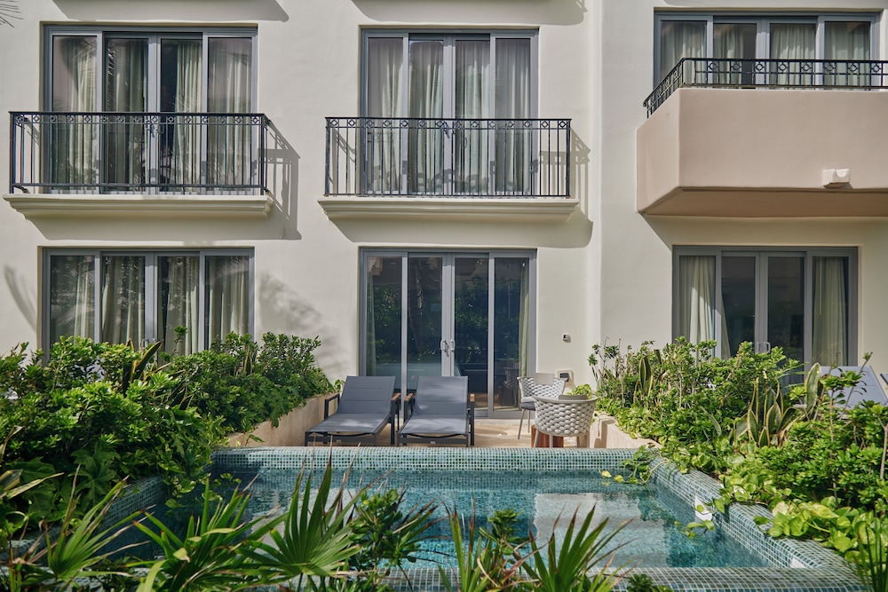 Fiesta Americana Condesa Cancun All Inclusive — Hotel building in Cancun, Quintana Roo
