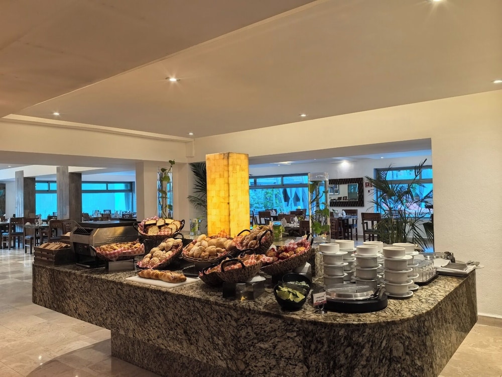 Flamingo Cancun - All Inclusive — Restaurant & bars in Cancun, Quintana Roo