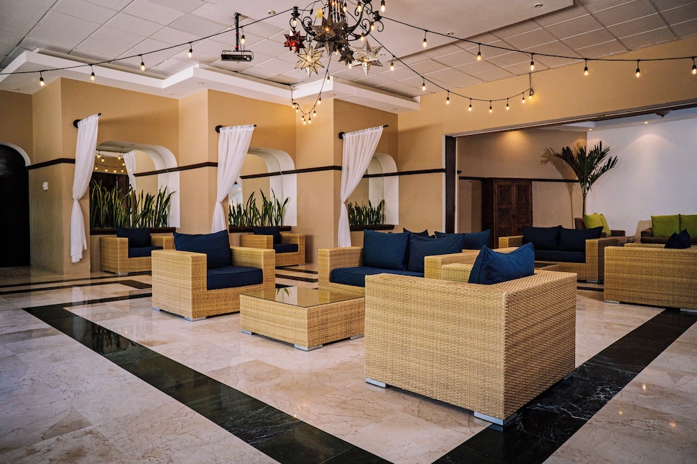 Flamingo Cancun - All Inclusive — Hotel building in Cancun, Quintana Roo