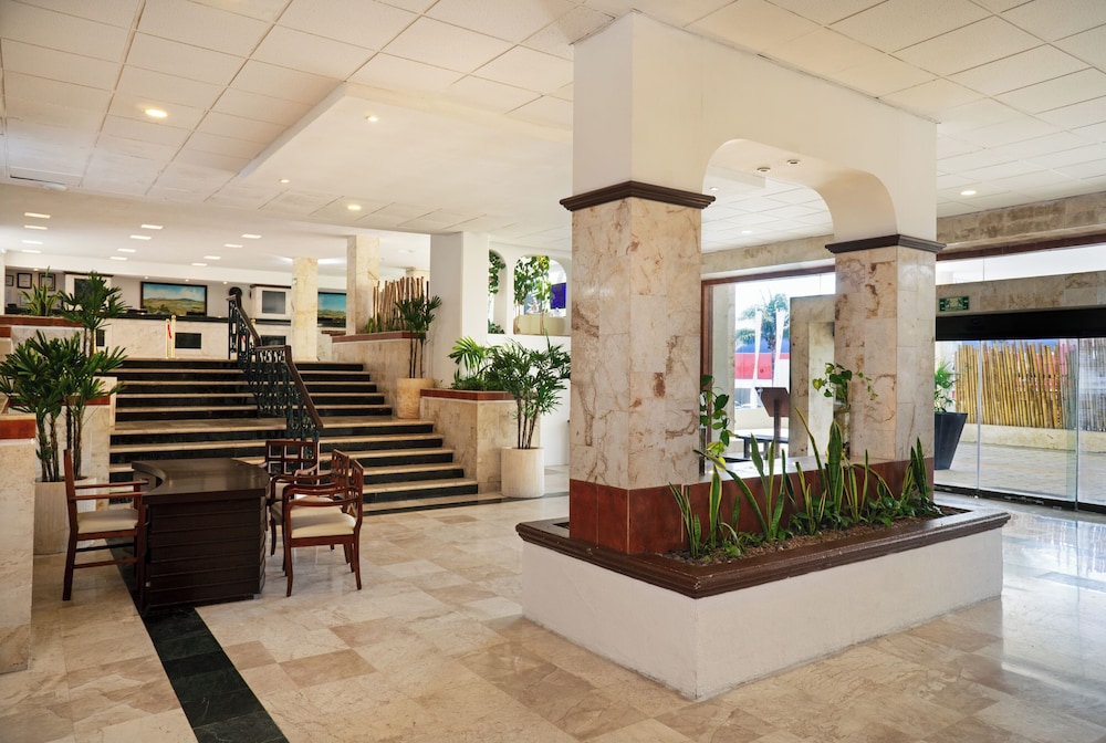 Flamingo Cancun - All Inclusive — Hotel building in Cancun, Quintana Roo
