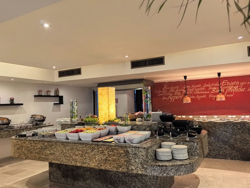 Flamingo Cancun - All Inclusive — Restaurant & bars in Cancun, Quintana Roo