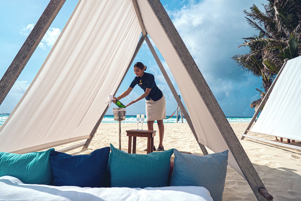 Flamingo Cancun - All Inclusive — Beach in Cancun, Quintana Roo