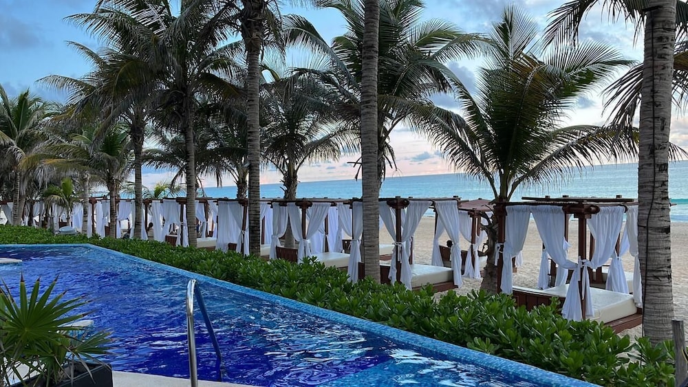 Flamingo Cancun - All Inclusive — Beach in Cancun, Quintana Roo