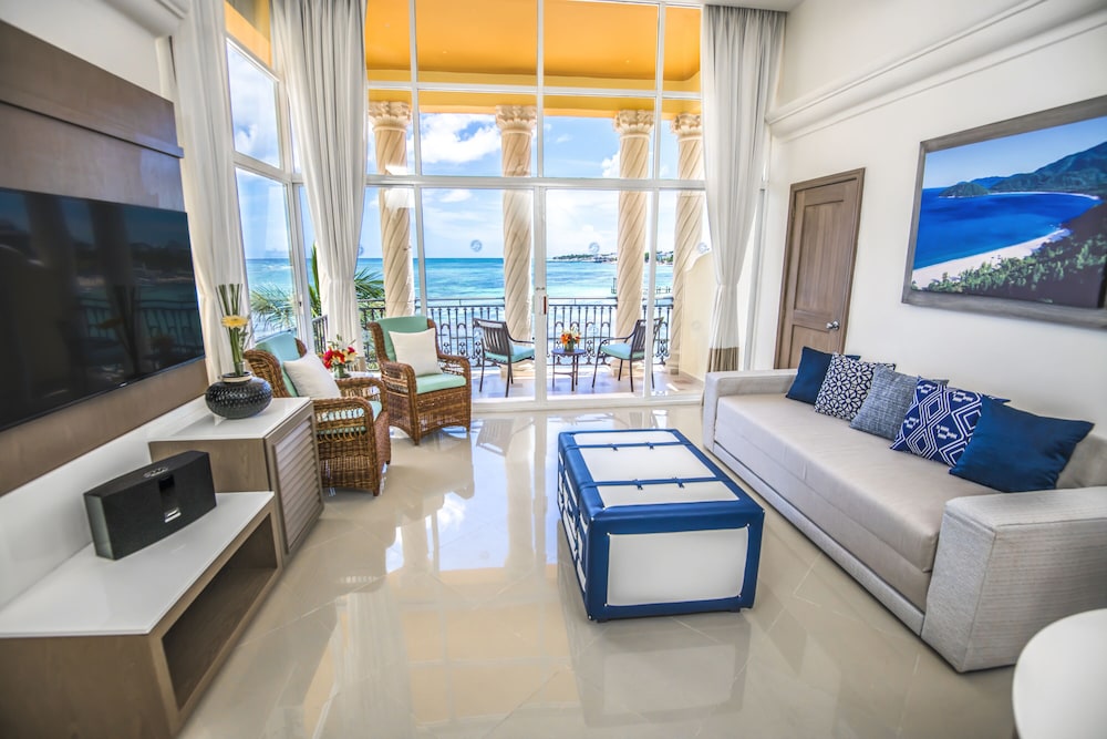 Wyndham Alltra Playa del Carmen Adults Only All Inclusive — Rooms in Playa del Carmen, Quintana Roo