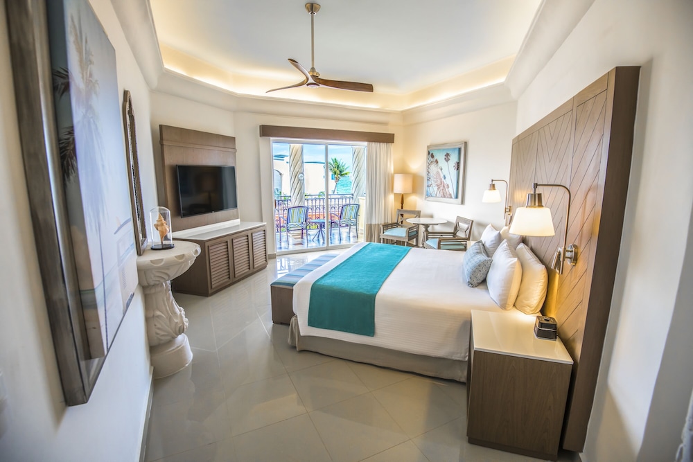 Wyndham Alltra Playa del Carmen Adults Only All Inclusive — Rooms in Playa del Carmen, Quintana Roo