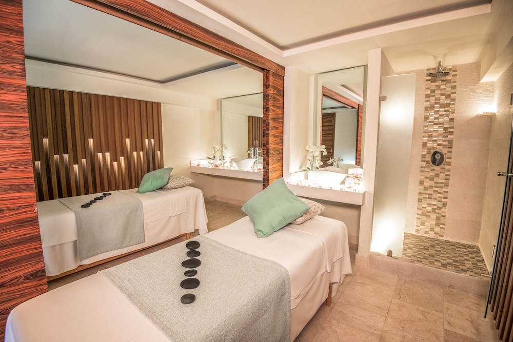 Wyndham Alltra Playa del Carmen Adults Only All Inclusive — Facilities in Playa del Carmen, Quintana Roo