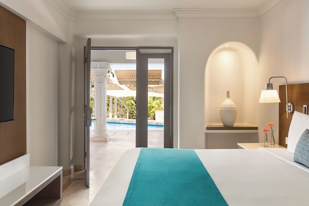 Wyndham Alltra Playa del Carmen Adults Only All Inclusive — Rooms in Playa del Carmen, Quintana Roo