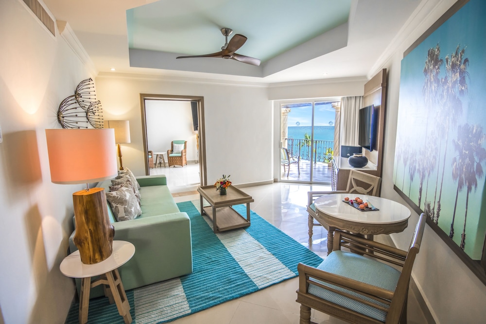 Wyndham Alltra Playa del Carmen Adults Only All Inclusive — Rooms in Playa del Carmen, Quintana Roo