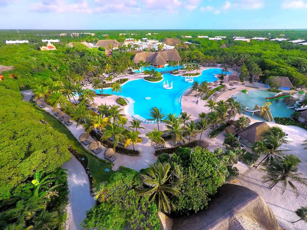 Grand Palladium Colonial Resort & Spa All Inclusive — Main photo in Xetna, Quintana Roo