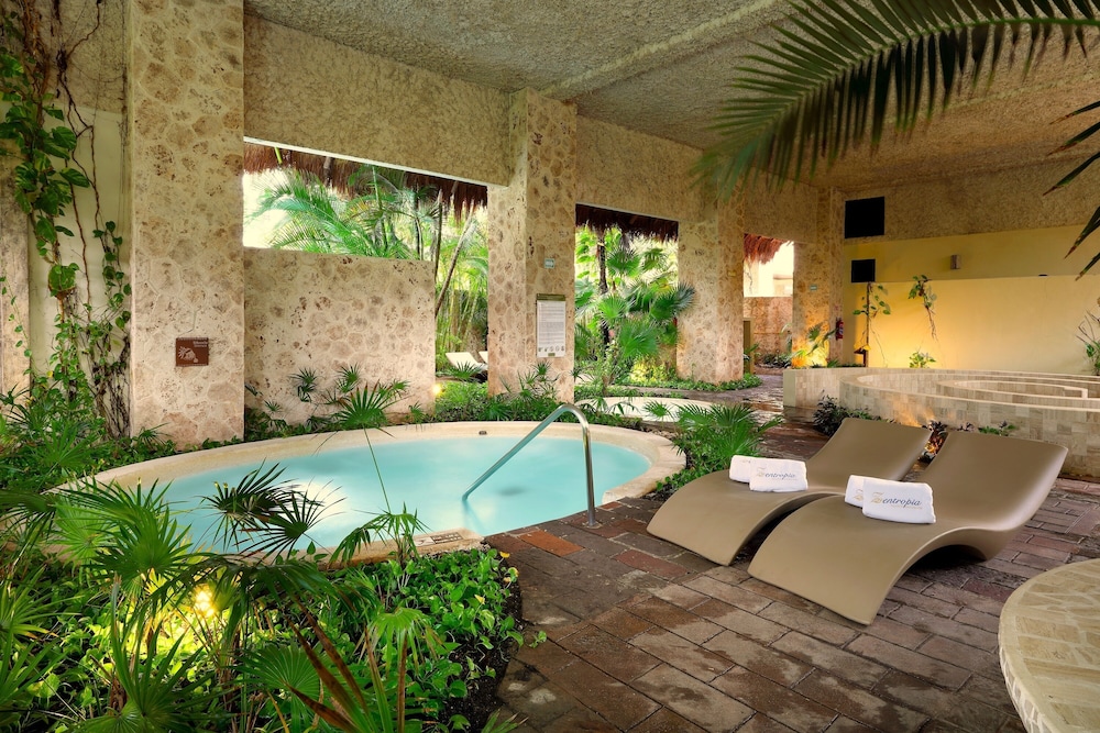 Grand Palladium Colonial Resort & Spa All Inclusive — Xetna, Quintana Roo