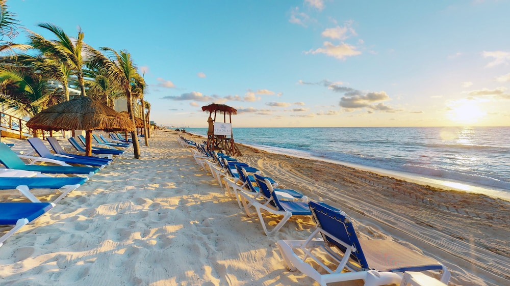 Seadust Cancún Beach Resort  All Inclusive — Beach in Cancun, Quintana Roo