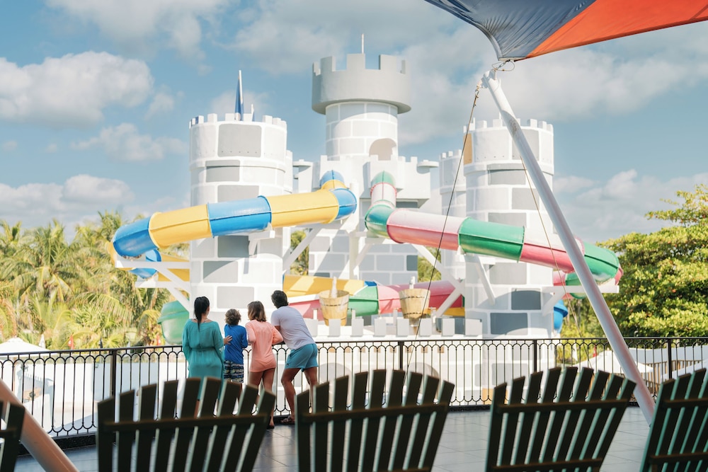 Seadust Cancún Beach Resort  All Inclusive — Attractions for children in Cancun, Quintana Roo