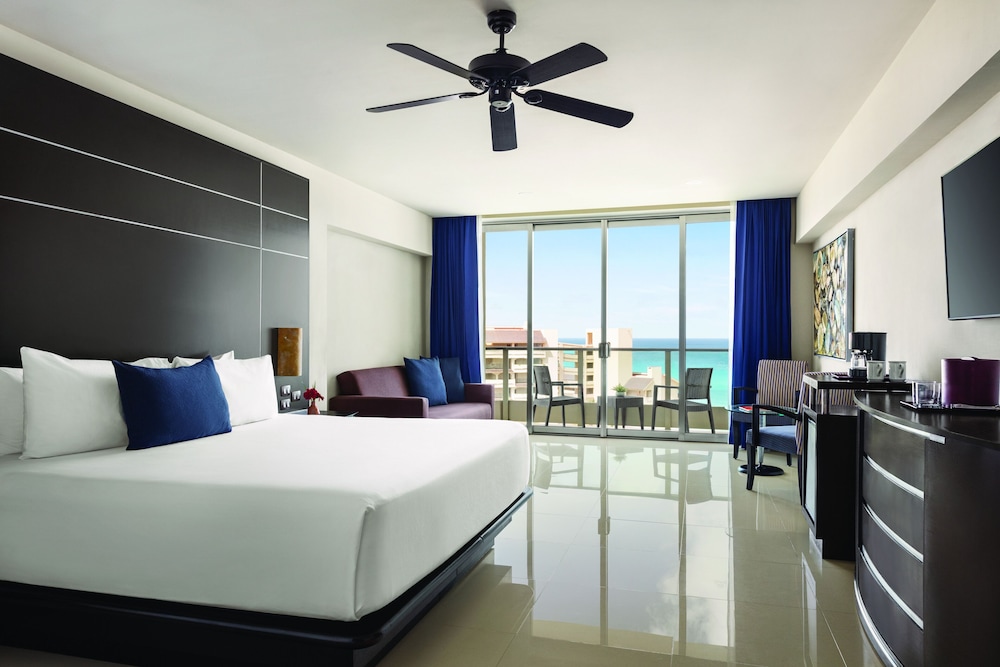Seadust Cancún Beach Resort  All Inclusive — Hotel rooms in Cancun, Quintana Roo