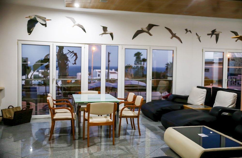 Hotel Maritur - Adults Only by Pierre & Vacances — Restaurant & bars in Albufeira, Faro