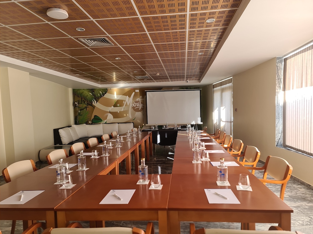 Hotel Maritur - Adults Only by Pierre & Vacances — Hotel building in Albufeira, Faro