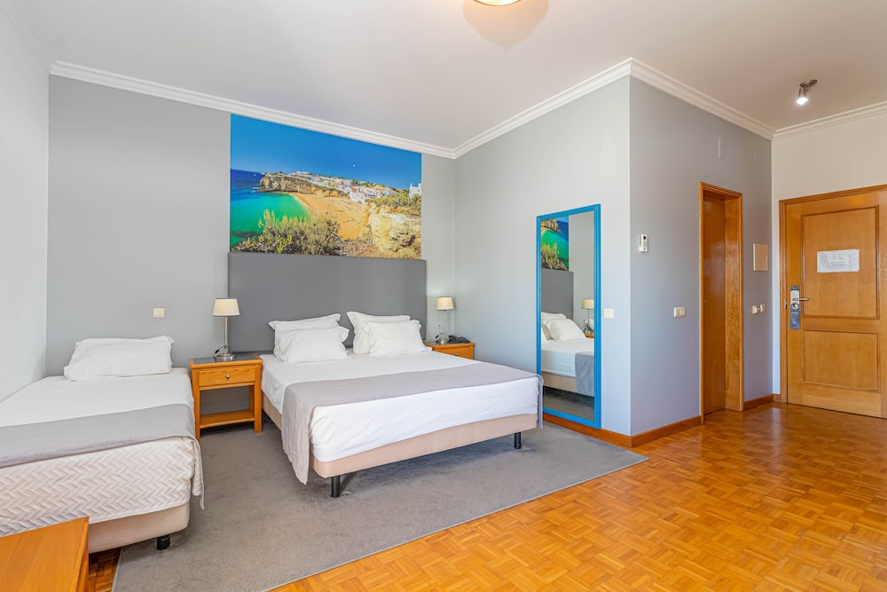 Hotel Maritur - Adults Only by Pierre & Vacances — Hotel rooms in Albufeira, Faro