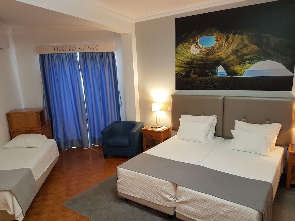 Hotel Maritur - Adults Only by Pierre & Vacances — Hotel rooms in Albufeira, Faro