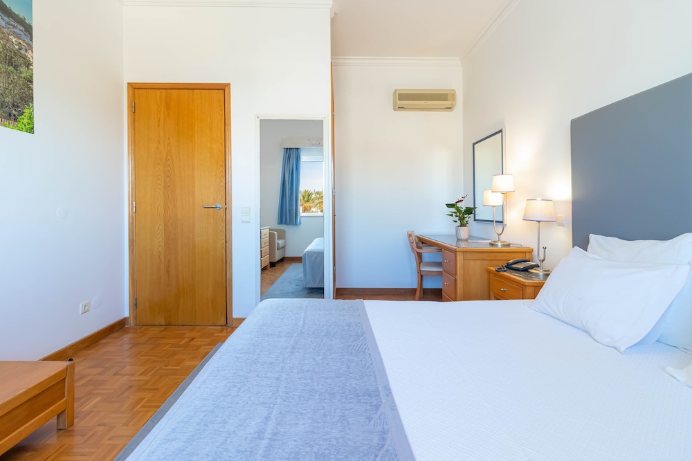 Hotel Maritur - Adults Only by Pierre & Vacances — Hotel rooms in Albufeira, Faro