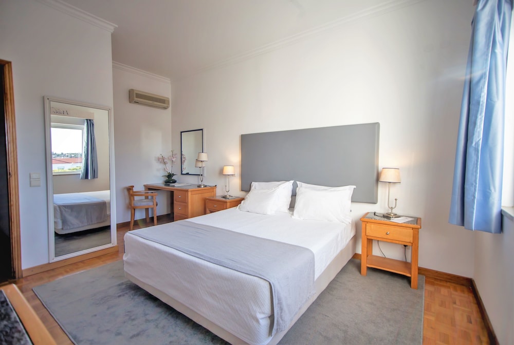 Hotel Maritur - Adults Only by Pierre & Vacances — Hotel rooms in Albufeira, Faro
