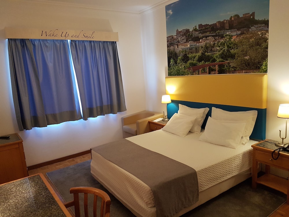 Hotel Maritur - Adults Only by Pierre & Vacances — Hotel rooms in Albufeira, Faro