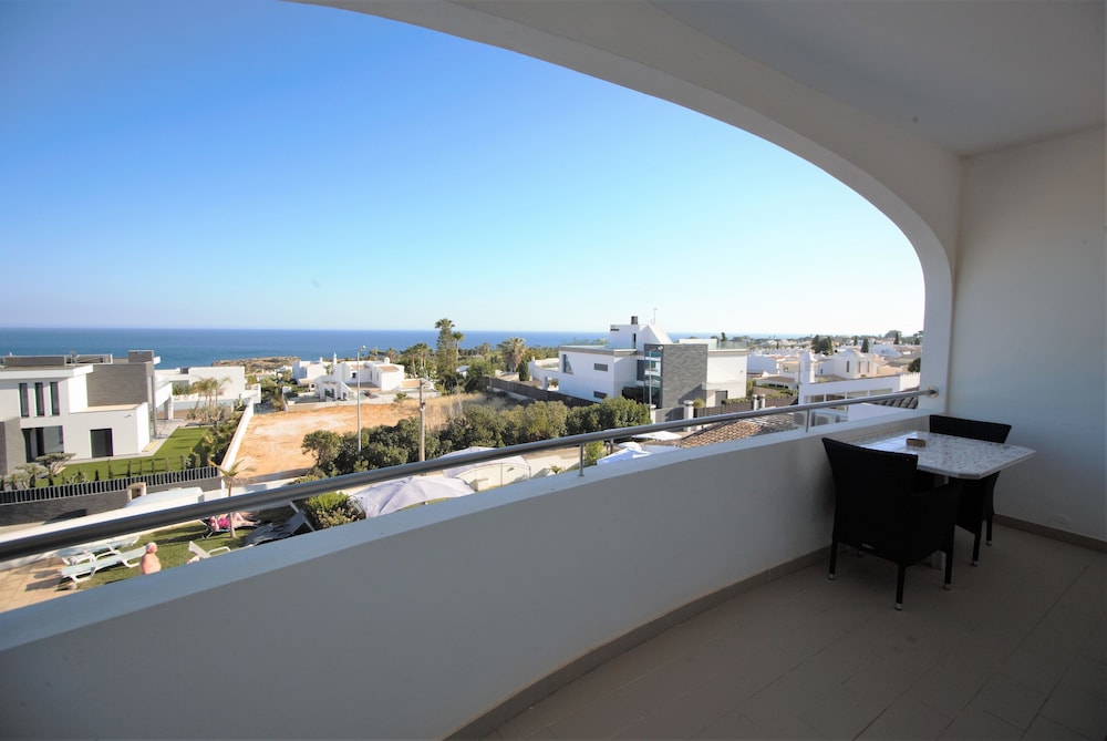 Hotel Maritur - Adults Only by Pierre & Vacances — Hotel building in Albufeira, Faro