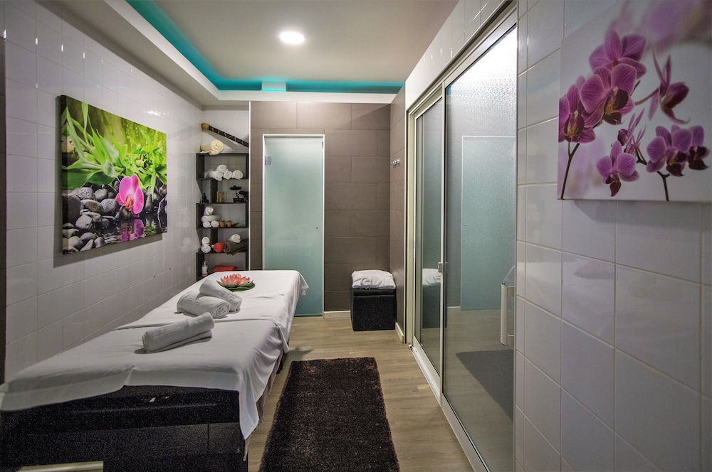 Hotel Maritur - Adults Only by Pierre & Vacances — Spa in Albufeira, Faro