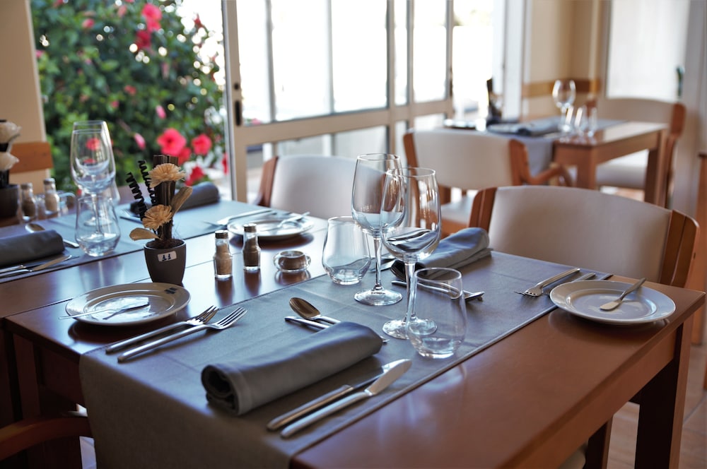 Hotel Maritur - Adults Only by Pierre & Vacances — Restaurant & bars in Albufeira, Faro