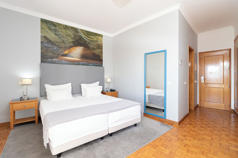 Hotel Maritur - Adults Only by Pierre & Vacances — Hotel rooms in Albufeira, Faro