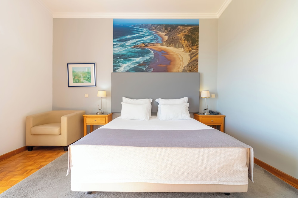 Hotel Maritur - Adults Only by Pierre & Vacances — Hotel rooms in Albufeira, Faro