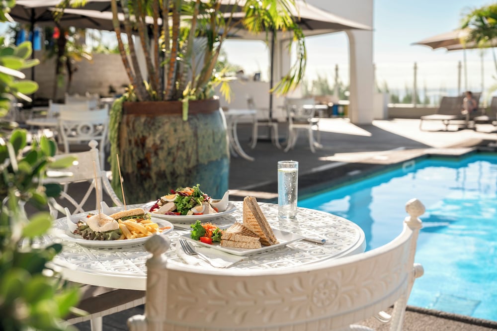 Tui Blue Gardens - Adults Only - Savoy Signature — Restaurant & bars in Funchal, Madeira