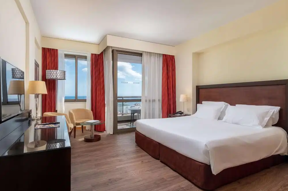 Tui Blue Gardens - Adults Only - Savoy Signature — Hotel rooms in Funchal, Madeira