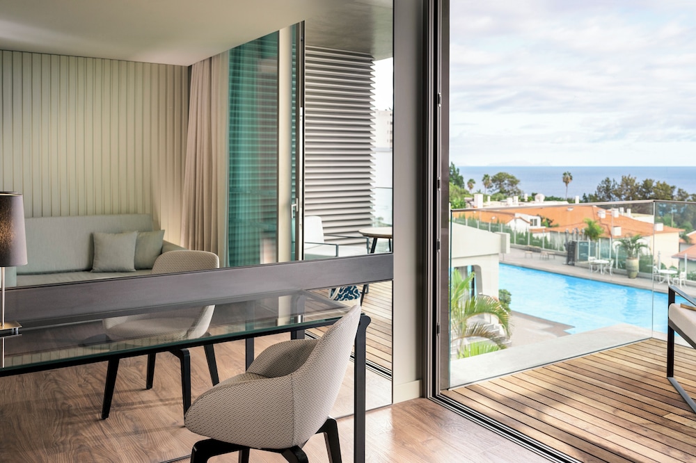 Tui Blue Gardens - Adults Only - Savoy Signature — Hotel rooms in Funchal, Madeira