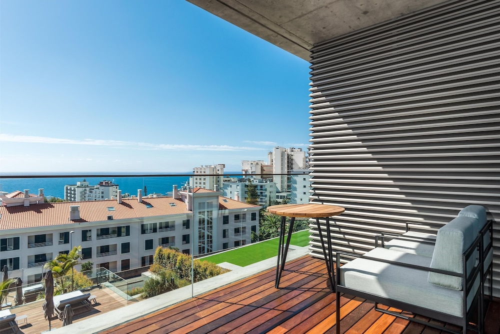 Tui Blue Gardens - Adults Only - Savoy Signature — Hotel rooms in Funchal, Madeira