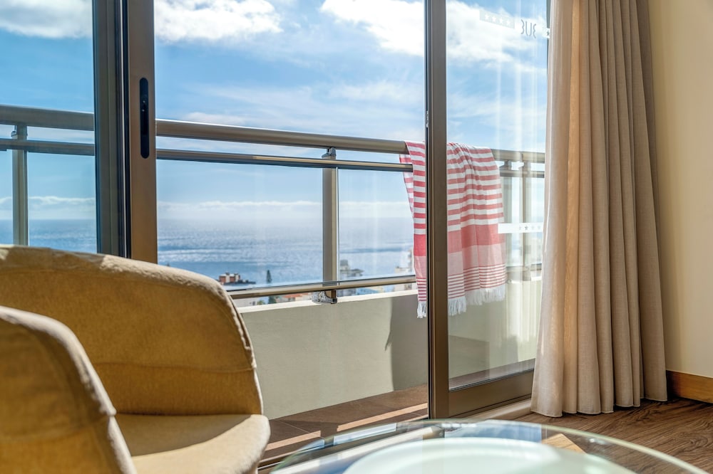 Tui Blue Gardens - Adults Only - Savoy Signature — Hotel rooms in Funchal, Madeira