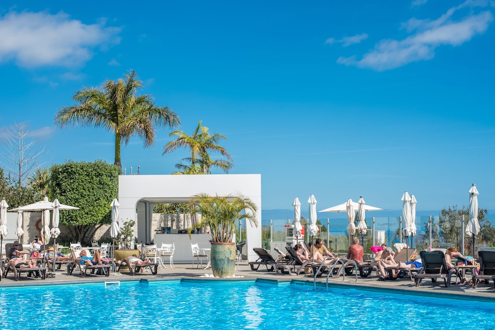 Tui Blue Gardens - Adults Only - Savoy Signature — Swimming pool in Funchal, Madeira