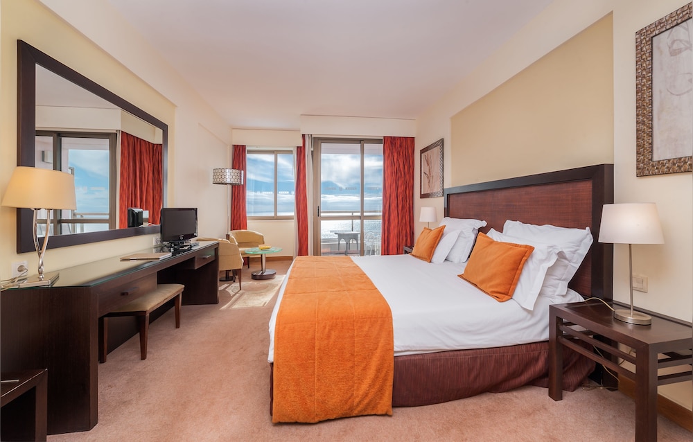 Tui Blue Gardens - Adults Only - Savoy Signature — Hotel rooms in Funchal, Madeira