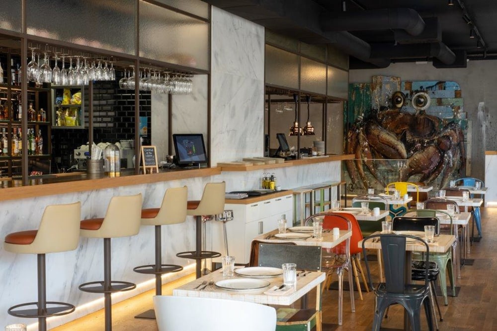 Internacional Design Hotel — Restaurant & bars in Lisbon, Lisboa