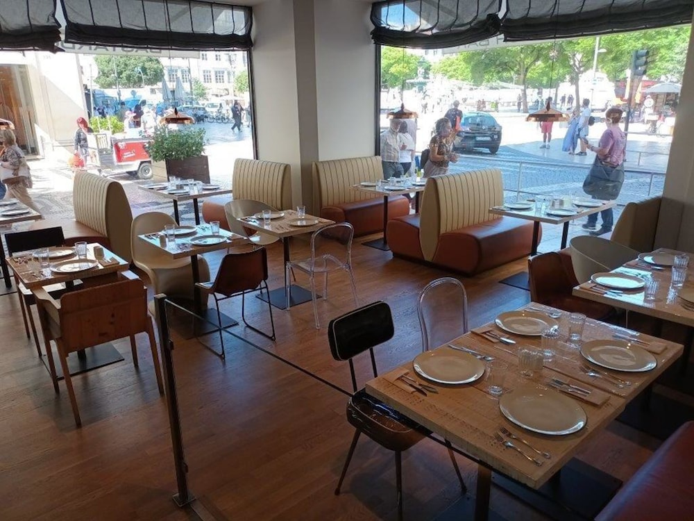 Internacional Design Hotel — Restaurant & bars in Lisbon, Lisboa