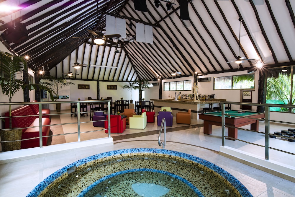 Hidden Beach Resort Au Naturel Adults Only, All & More Inclusive - All inclusive — Swimming pool in Xetna, Quintana Roo