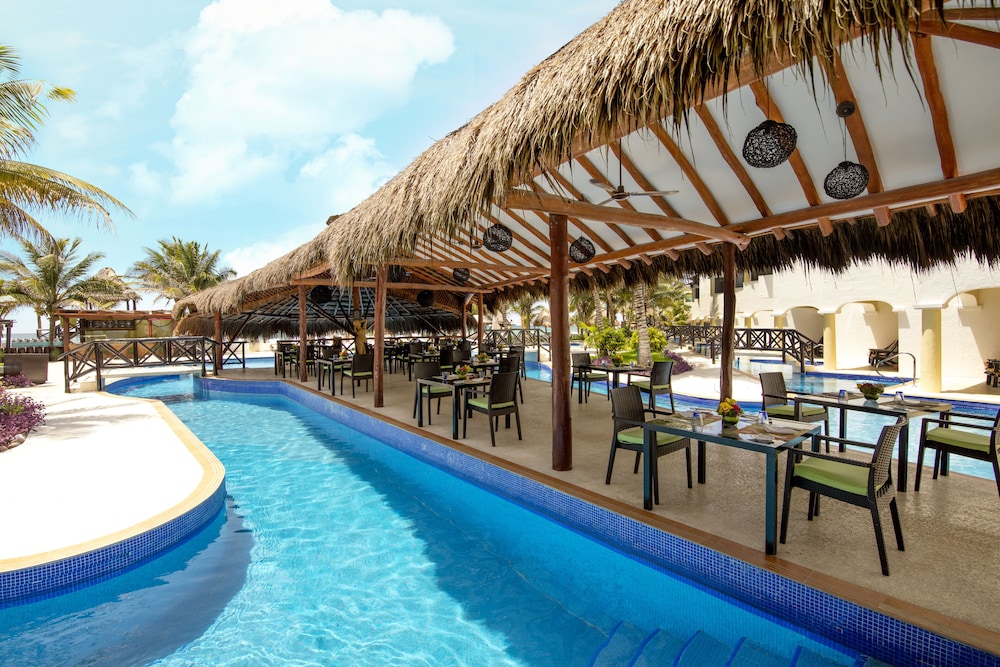 Hidden Beach Resort Au Naturel Adults Only, All & More Inclusive - All inclusive — Restaurant & bars in Xetna, Quintana Roo
