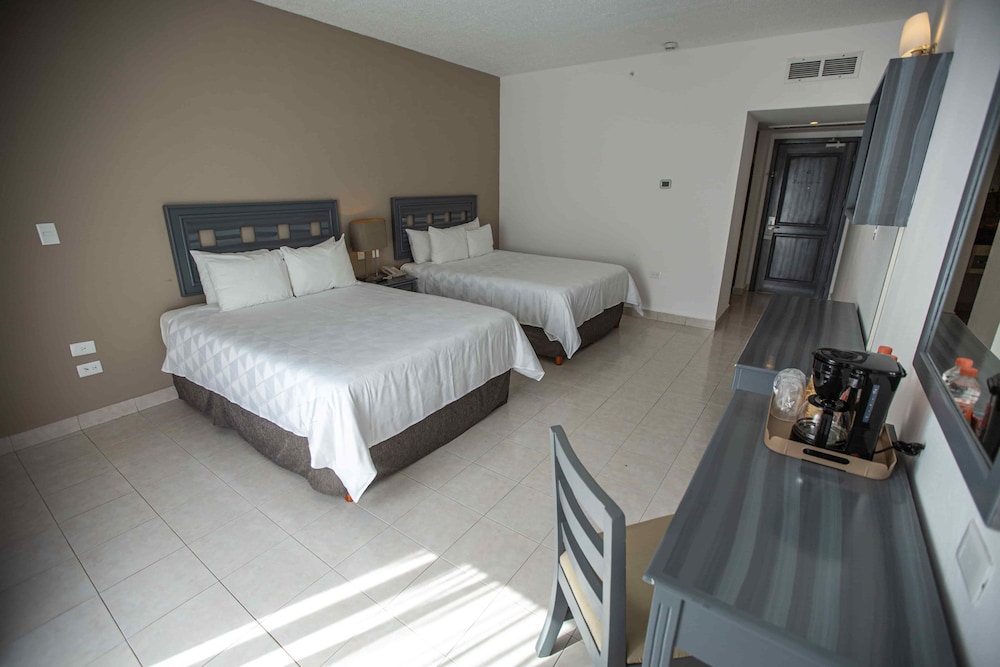 Ocean View Cancun Arenas — Hotel rooms in Cancun, Quintana Roo