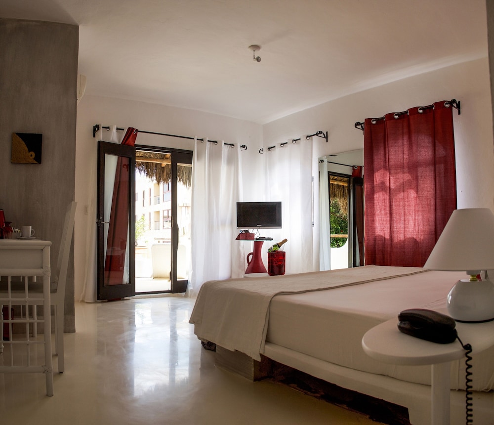 Kinbe Hotel Boutique — Hotel rooms in Playa del Carmen, Quintana Roo