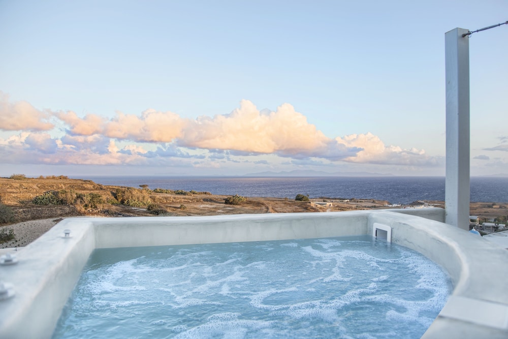 Aplai Dome — Spa in Oia, South Aegean