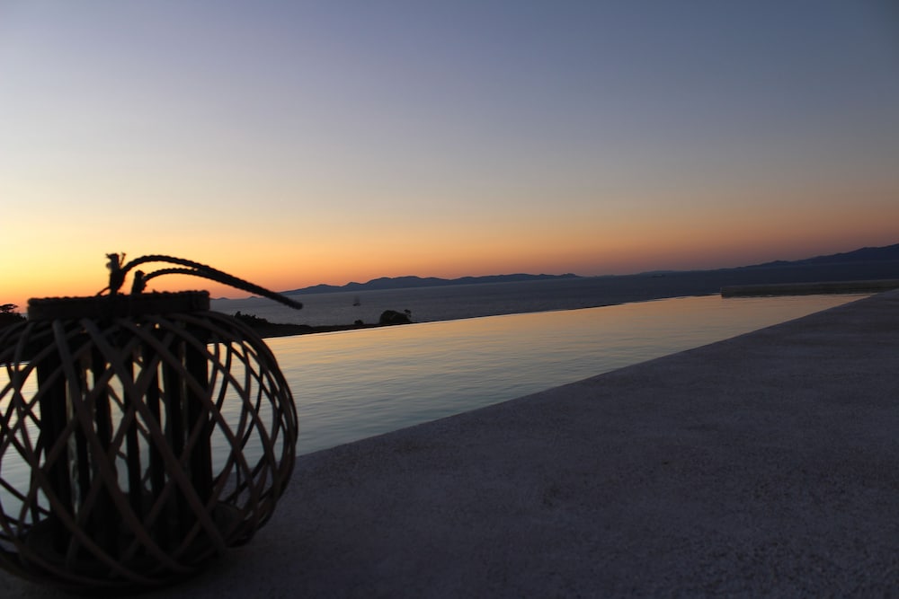 Aplai Dome — Swimming pool in Oia, South Aegean