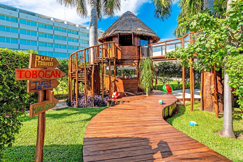 InterContinental Presidente Cancun Resort by IHG — Attractions for children in Cancun, Quintana Roo