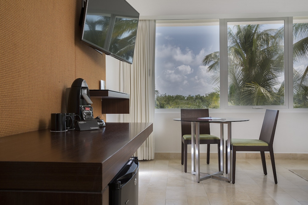 InterContinental Presidente Cancun Resort by IHG — Hotel rooms in Cancun, Quintana Roo