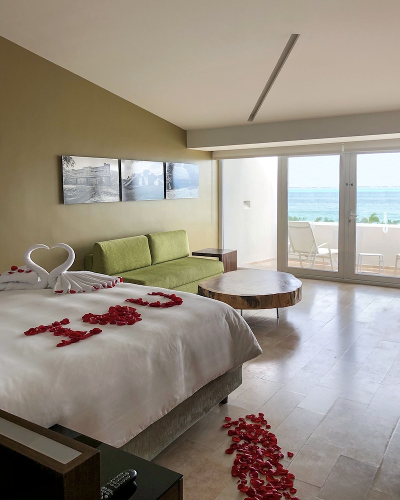InterContinental Presidente Cancun Resort by IHG — Hotel rooms in Cancun, Quintana Roo