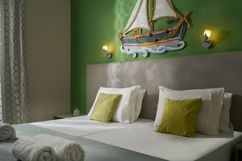 Elena Studios — Hotel rooms in Kalamaki (Zakynthos), Ionian Islands