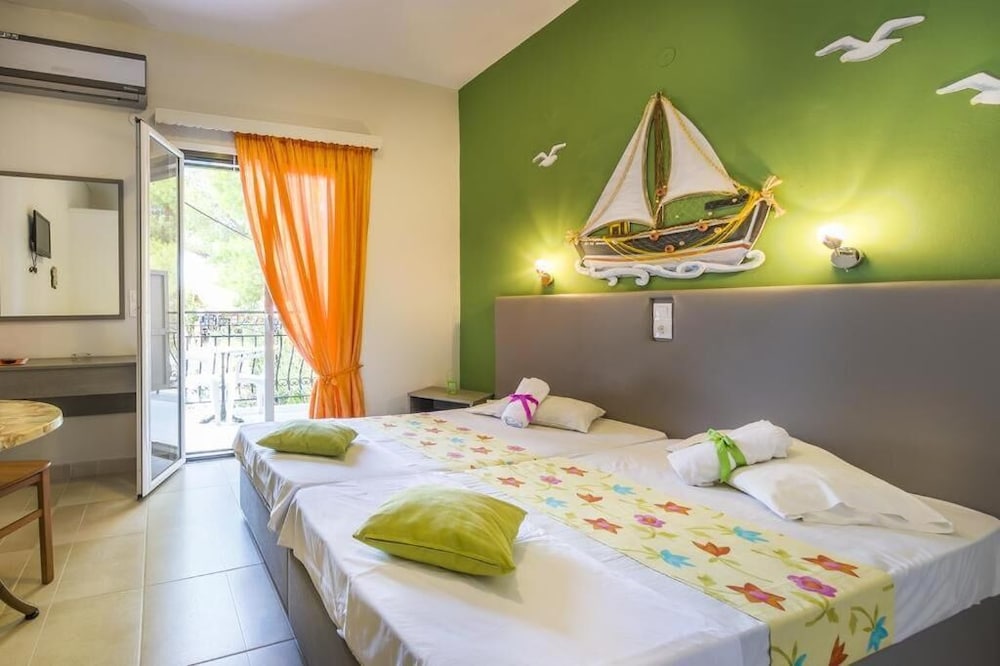 Elena Studios — Hotel rooms in Kalamaki (Zakynthos), Ionian Islands