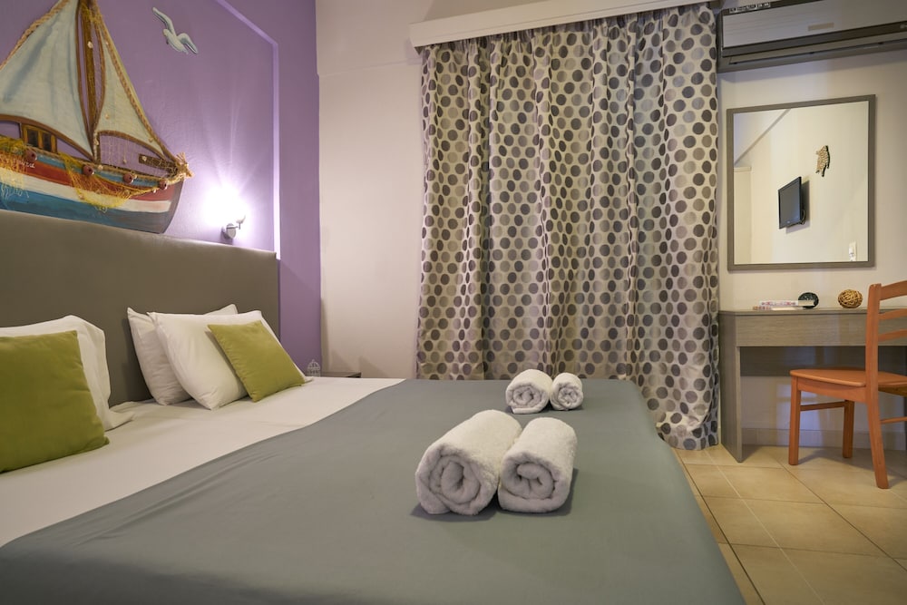 Elena Studios — Hotel rooms in Kalamaki (Zakynthos), Ionian Islands